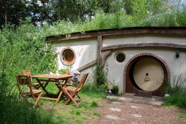 Lord of the Rings inspired pod with circular door